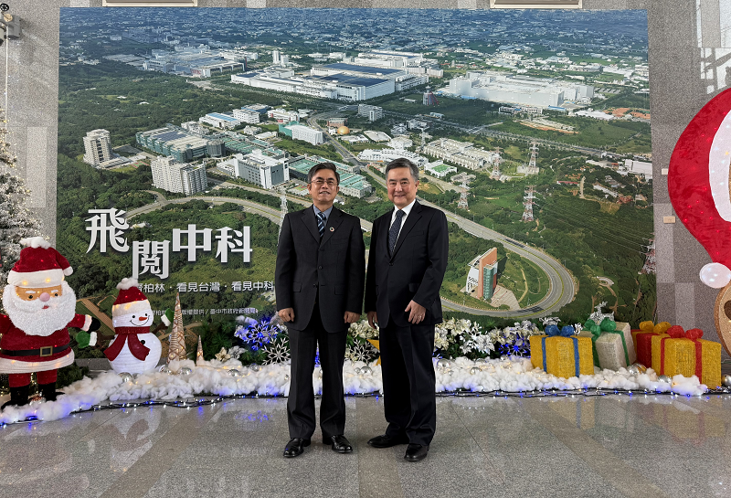 李殷鎬代表，會見中部科學技術園區管理局局長許茂新